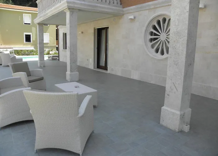 Apartmanhotel Ancora 4*